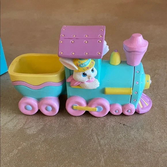 1993 Hallmark Easter Bunny Train - Pink and Blue - Picture 4 of 11